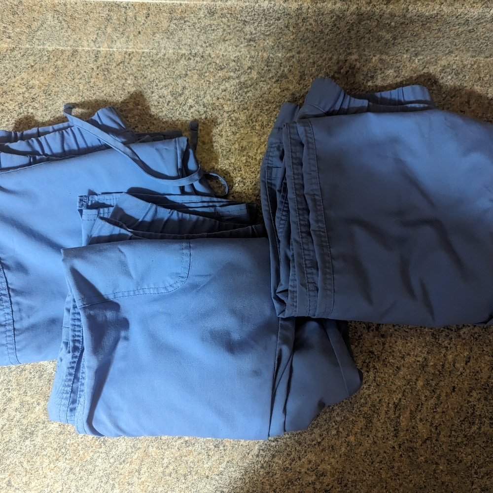Set of 3 scrub pants